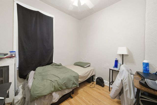 2924 S Princeton Avenue, Chicago, IL 60616