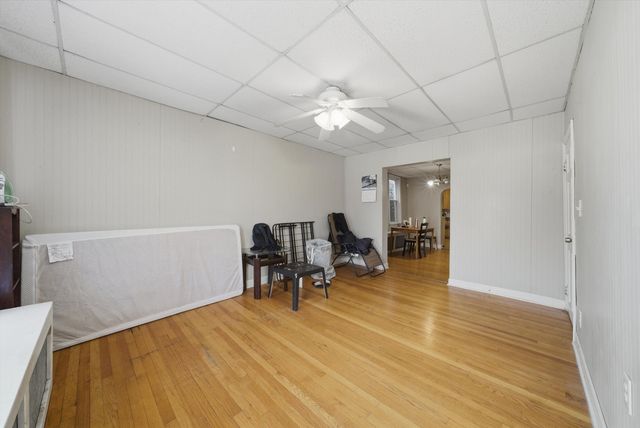 2924 S Princeton Avenue, Chicago, IL 60616