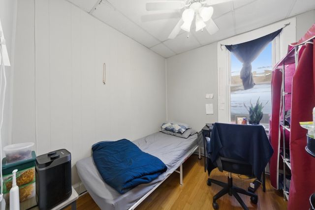 2924 S Princeton Avenue, Chicago, IL 60616