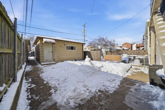 2924 S Princeton Avenue, Chicago, IL 60616