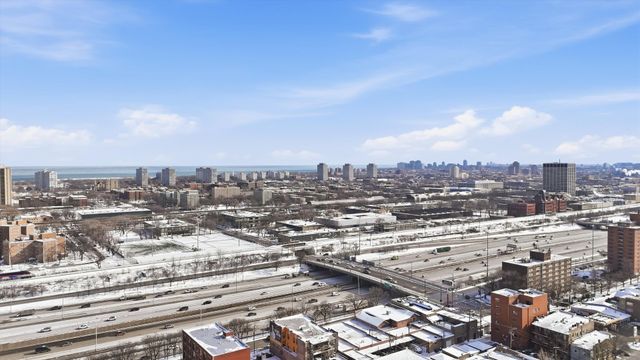 2924 S Princeton Avenue, Chicago, IL 60616