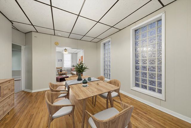 2924 S Princeton Avenue, Chicago, IL 60616