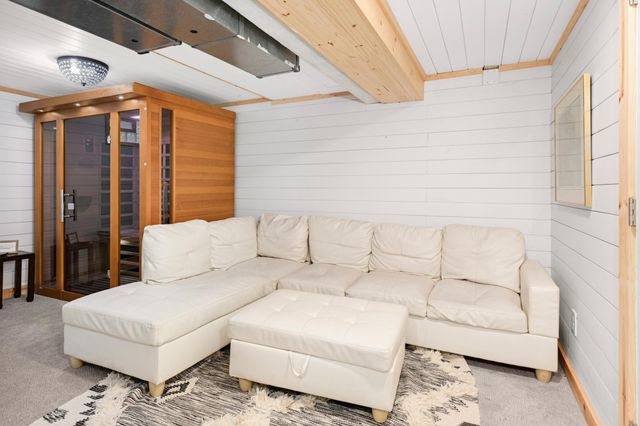 3240 20th Avenue S, Minneapolis, MN 55407