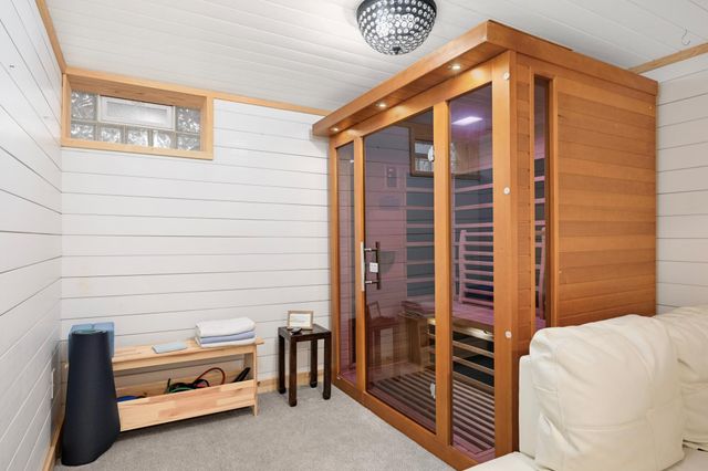 3240 20th Avenue S, Minneapolis, MN 55407