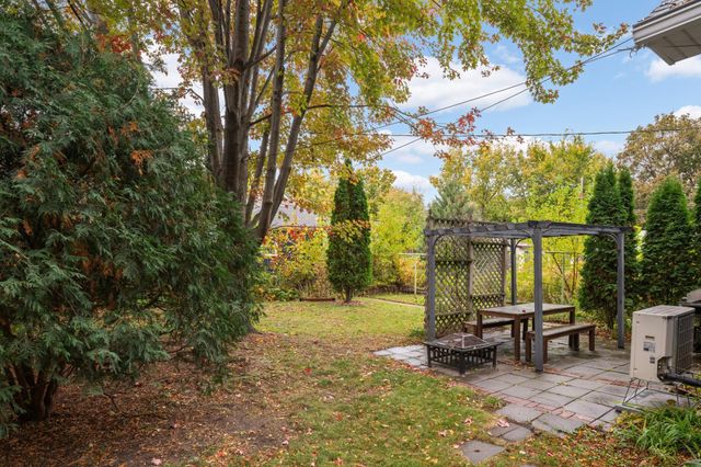 3240 20th Avenue S, Minneapolis, MN 55407