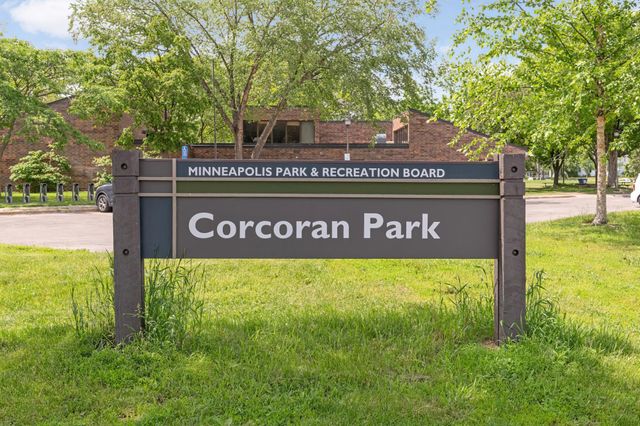 3240 20th Avenue S, Minneapolis, MN 55407