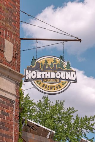 3240 20th Avenue S, Minneapolis, MN 55407