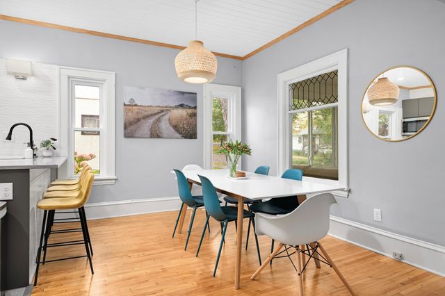 3240 20th Avenue S, Minneapolis, MN 55407