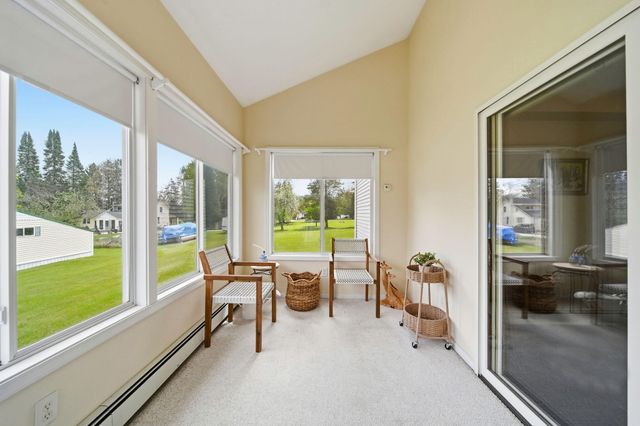 7155 Bayview Road, Jackson, MI 49201