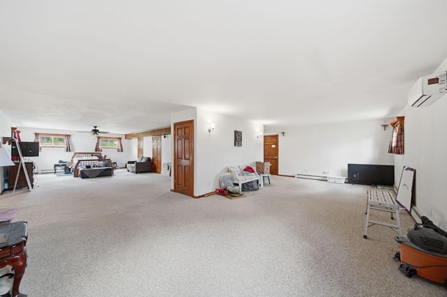 7155 Bayview Road, Jackson, MI 49201