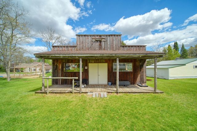 7155 Bayview Road, Jackson, MI 49201