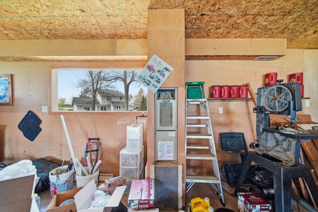 7155 Bayview Road, Jackson, MI 49201