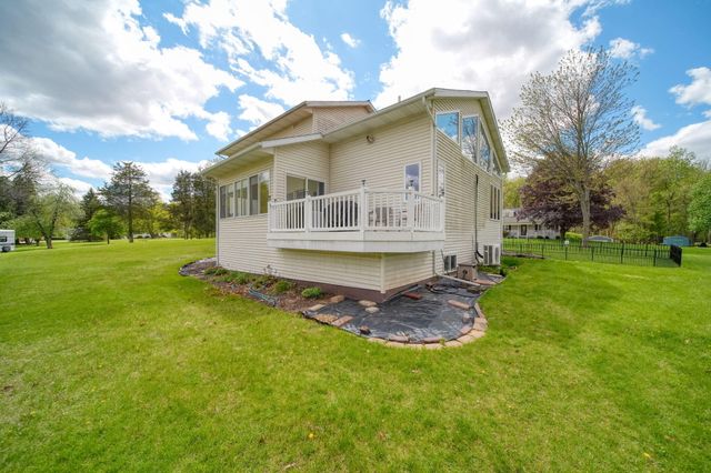 7155 Bayview Road, Jackson, MI 49201