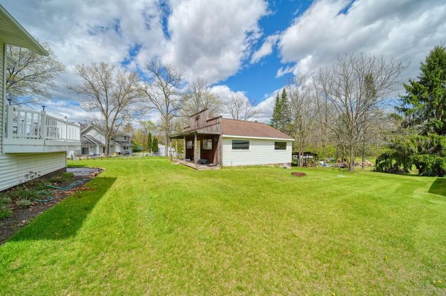 7155 Bayview Road, Jackson, MI 49201