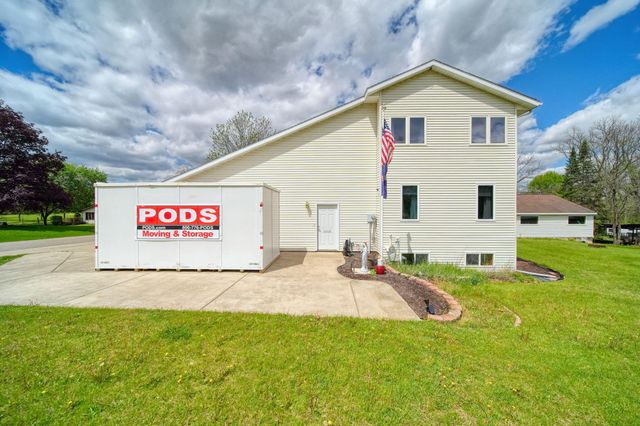 7155 Bayview Road, Jackson, MI 49201