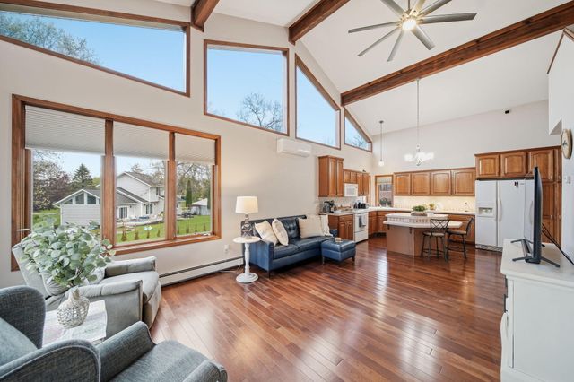 7155 Bayview Road, Jackson, MI 49201