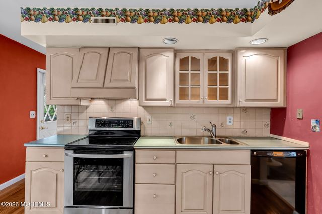 2119 Vermont Avenue, Toms River, NJ 08755