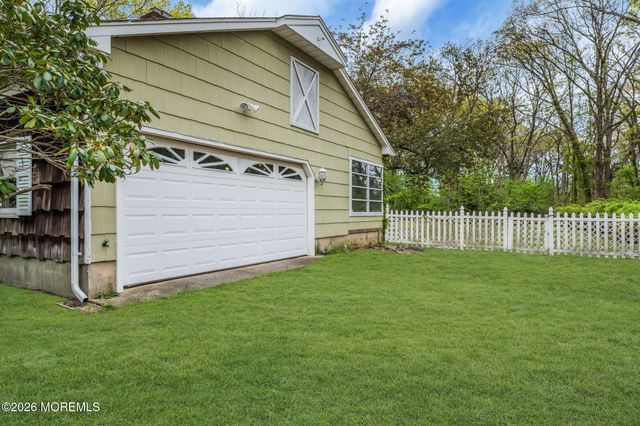 2119 Vermont Avenue, Toms River, NJ 08755