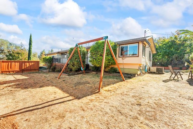3640 Buena Vista Dr, Shingle Springs, CA 95682