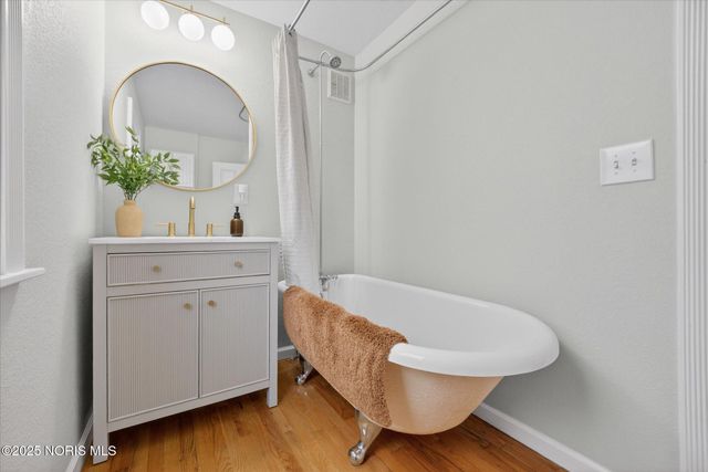 944 Toronto Avenue, Toledo, OH 43609