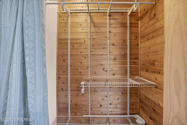 944 Toronto Avenue, Toledo, OH 43609