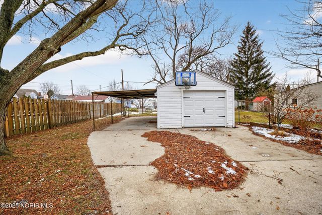 944 Toronto Avenue, Toledo, OH 43609