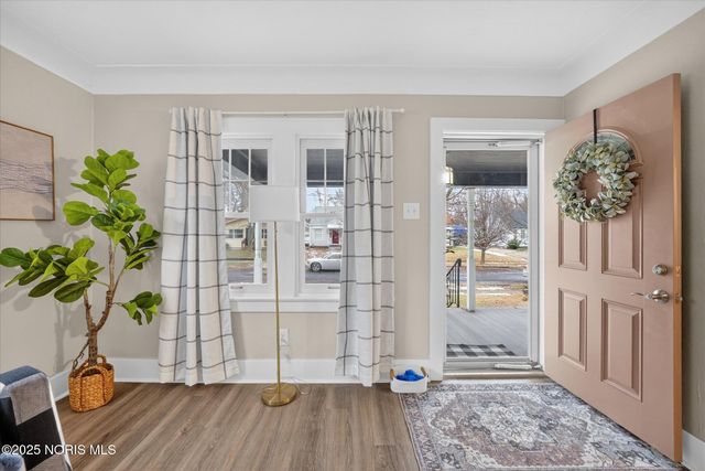 944 Toronto Avenue, Toledo, OH 43609