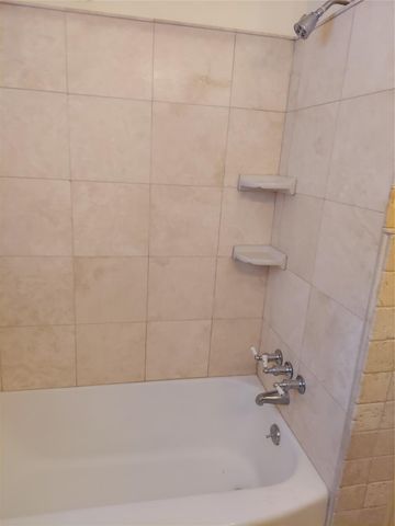 2821 Eastgrove Lane, Houston, TX 77027