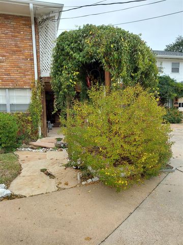 2821 Eastgrove Lane, Houston, TX 77027