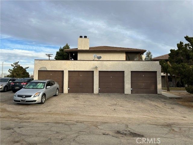 16585 Green Tree Boulevard, Victorville, CA 92395