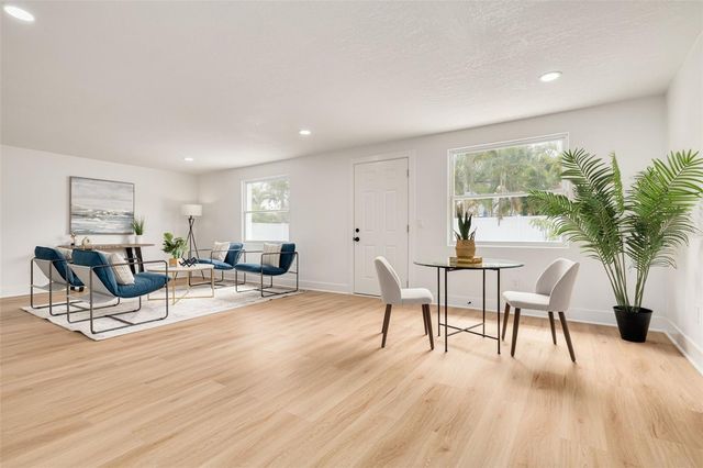 880 BAY VISTA BOULEVARD S, St Petersburg, FL 33705