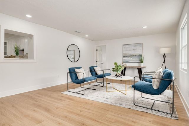 880 BAY VISTA BOULEVARD S, St Petersburg, FL 33705