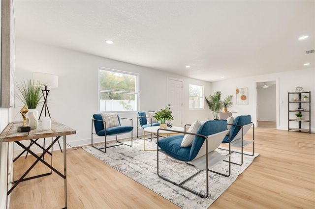 880 BAY VISTA BOULEVARD S, St Petersburg, FL 33705