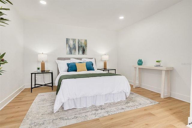 880 BAY VISTA BOULEVARD S, St Petersburg, FL 33705