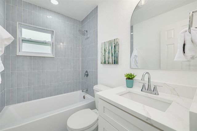 880 BAY VISTA BOULEVARD S, St Petersburg, FL 33705