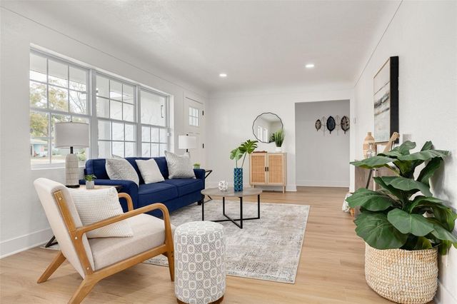 880 BAY VISTA BOULEVARD S, St Petersburg, FL 33705