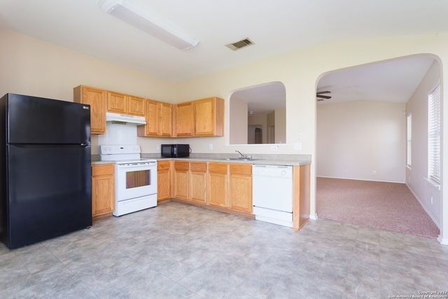 4311 Rogans Harbor, San Antonio, TX 78244