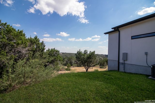 1273 County Road 2801 E, Mico, TX 78056