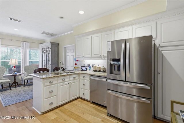 300 Cypress Creek Road, Brandon, MS 39047