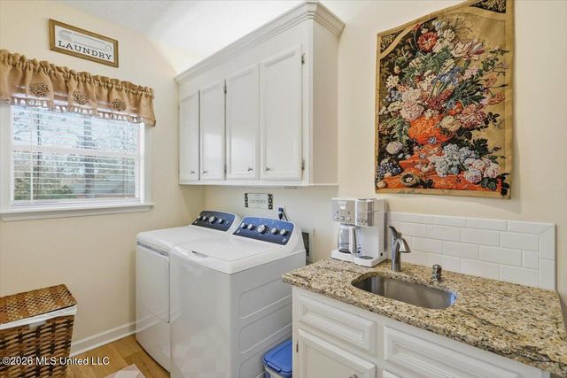 300 Cypress Creek Road, Brandon, MS 39047