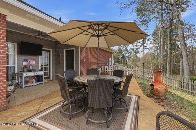 300 Cypress Creek Road, Brandon, MS 39047