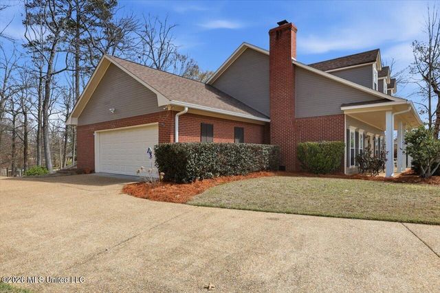 300 Cypress Creek Road, Brandon, MS 39047