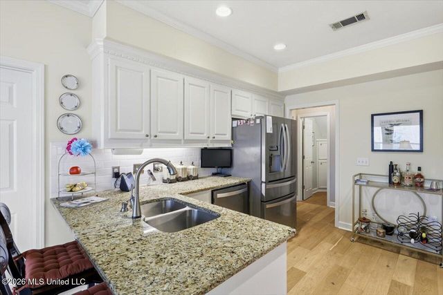 300 Cypress Creek Road, Brandon, MS 39047