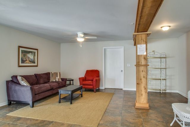 1900 Richard Jones Rd Apt B211, Nashville, TN 37215