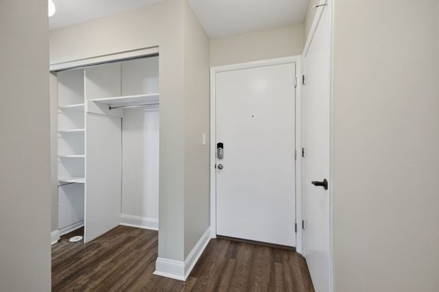 1900 Richard Jones Rd Apt B211, Nashville, TN 37215