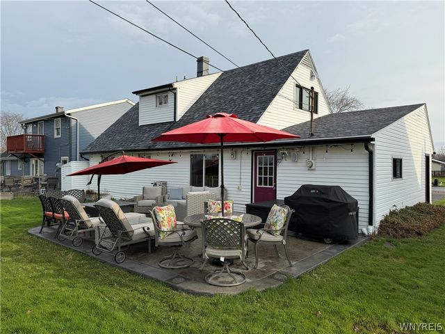 1662 Broadway, Grand Island, NY 14072