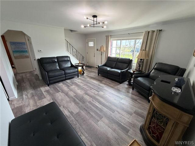 1662 Broadway, Grand Island, NY 14072