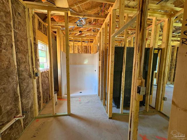 3032 N 11th Ave, Milton, FL 32583