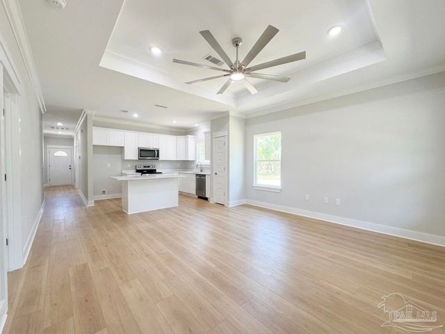 3032 N 11th Ave, Milton, FL 32583
