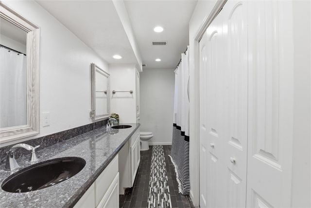 15526 Jersey Drive, Jersey Village, TX 77040